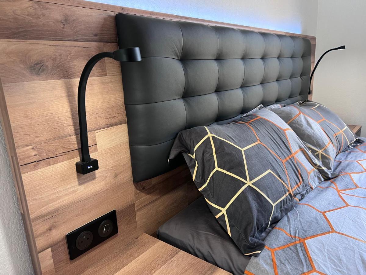 Appartement T2 Avec Jardin Prive, Piscine Et Barbecue Lorgues Exterior foto