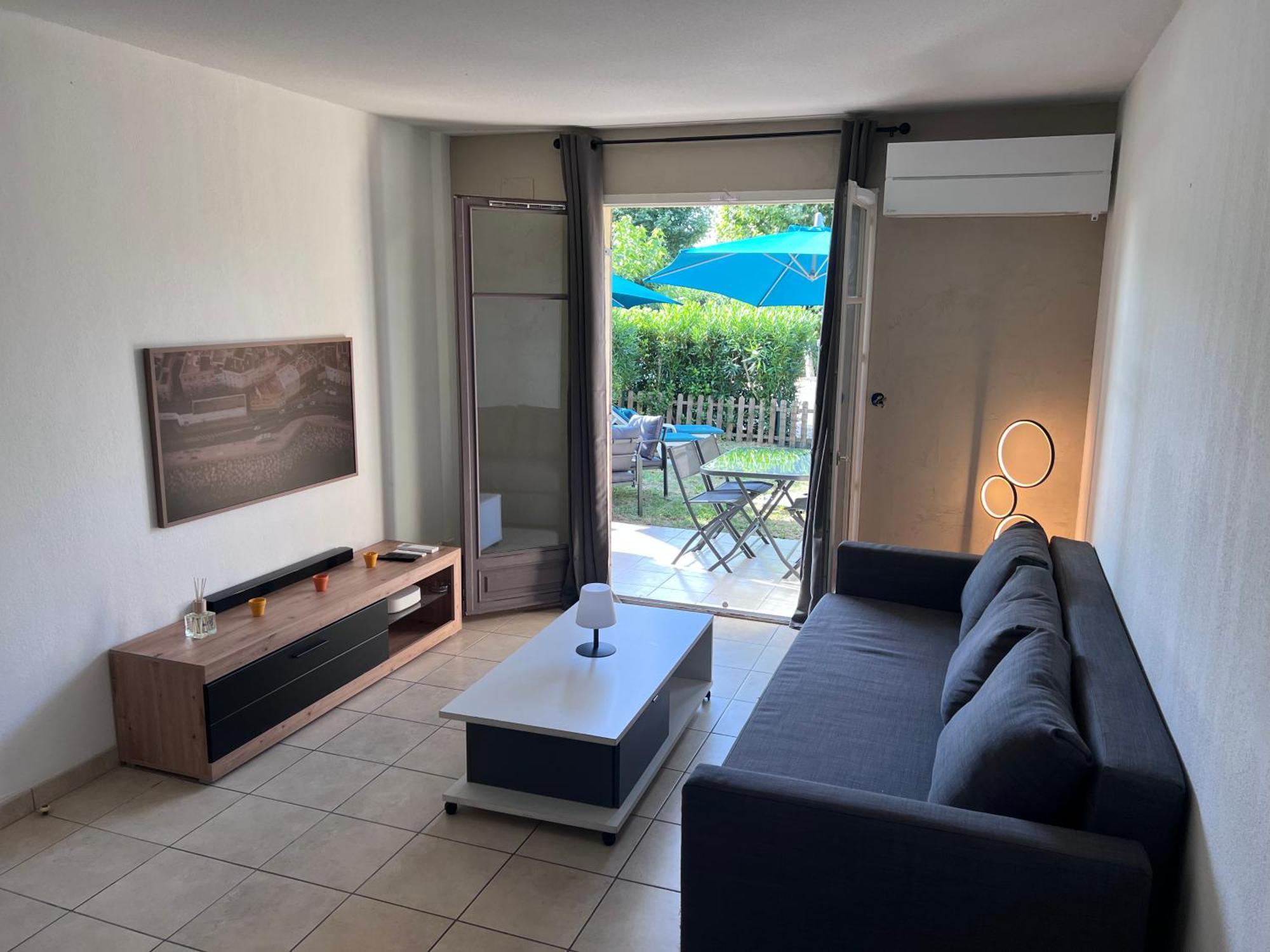 Appartement T2 Avec Jardin Prive, Piscine Et Barbecue Lorgues Exterior foto